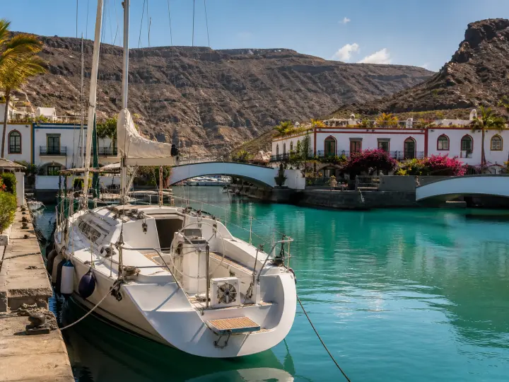 Bénéteau Oceanis 38.1 — Puerto de Mogán