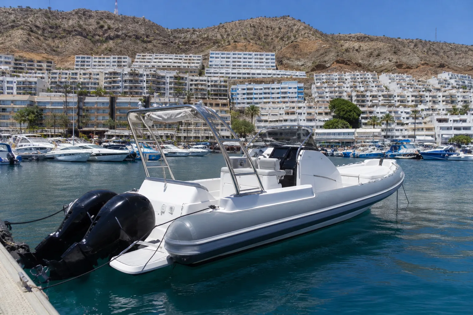 Semirrígida Capelli Tempest 775 — Puerto Rico