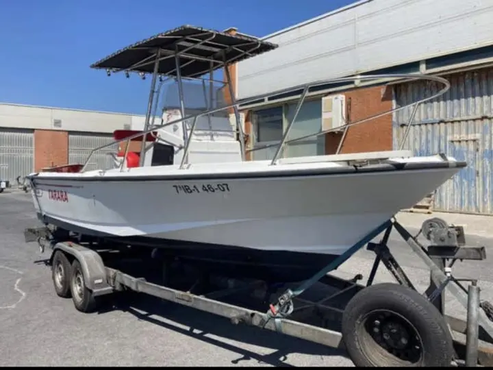 Próximamente: 🚤 BOSTON WHALER OUTRAGE 21 · EQUIPAMIENTO DE ALTA GAMA
